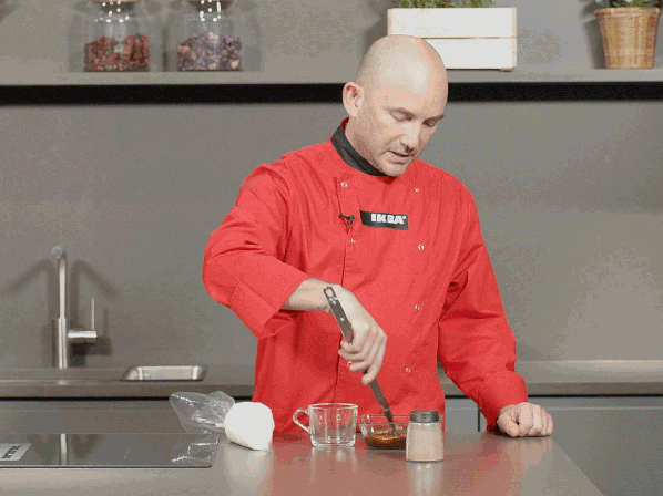 how to plate the tiramisu
