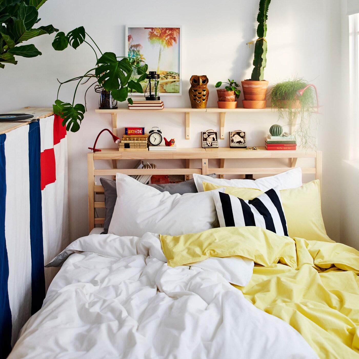 How to work comfortably (and productively) from bed.