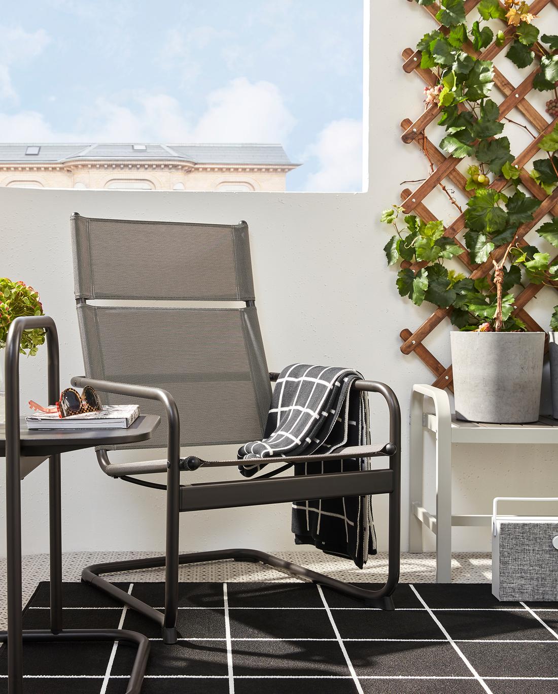A small but versatile balcony IKEA