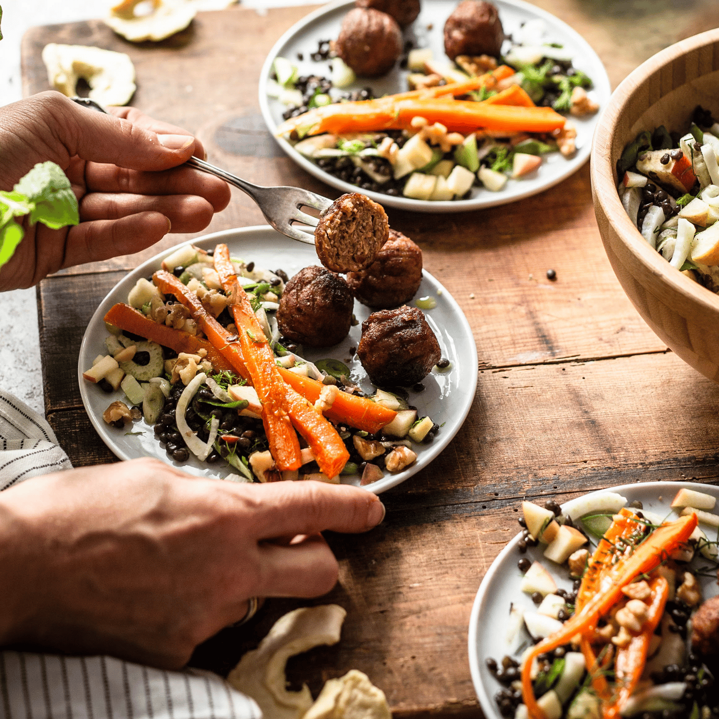 HUVUDROLL mit Linsen-Fenchel-Salat