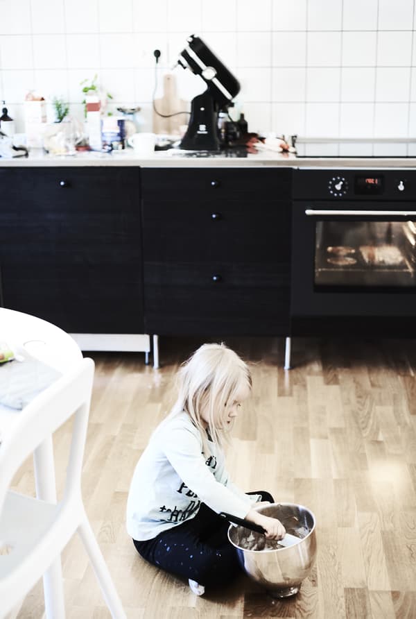 Ida using a large mixing bowl.