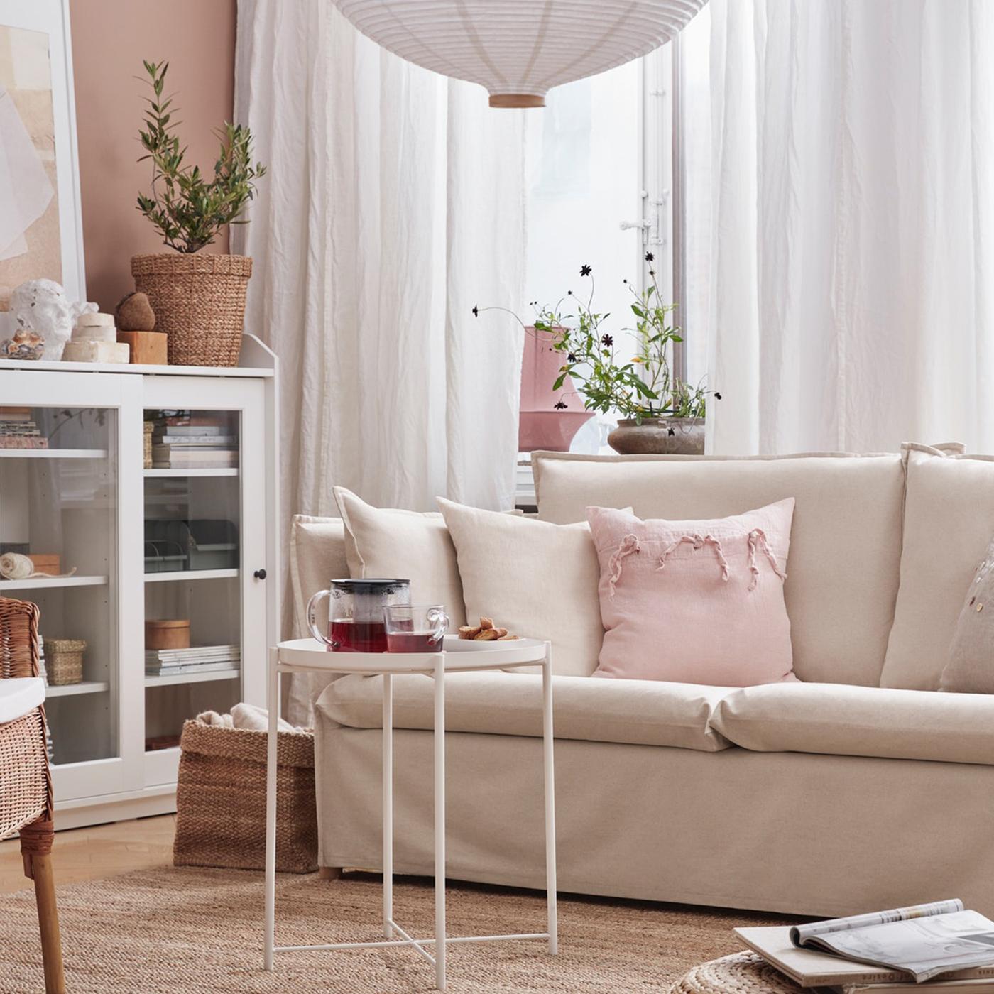 Ideas for a room where work and life is in balance