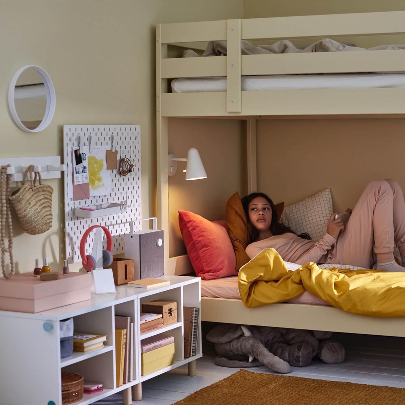 Ideas for growing up with good bedtime routines.