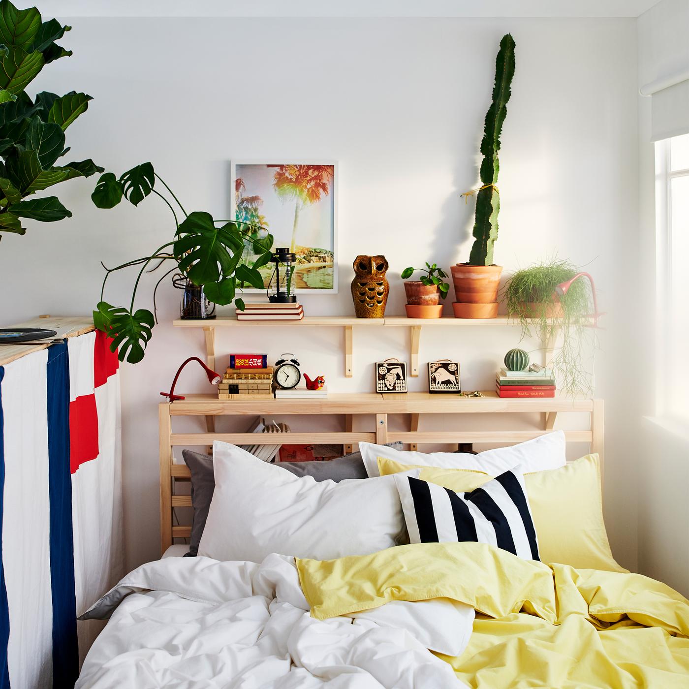 Ideas for how to work comfortably (and productively) from bed.