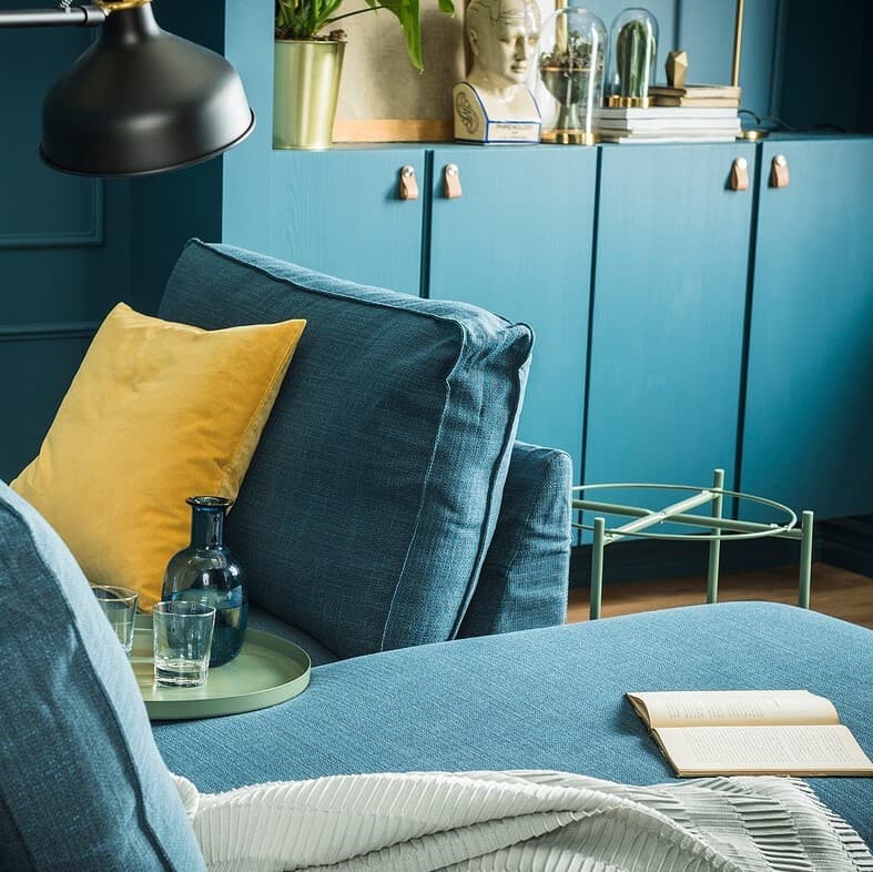 Ideas for you to relax on your living room sofa, alone or together.