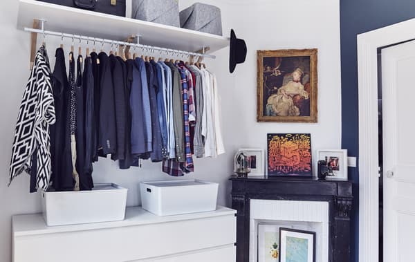 Idées rangement et organisation de l’armoire-penderie