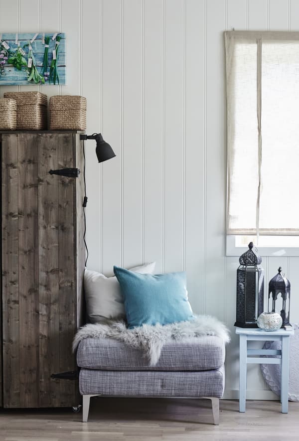 If you’re yet to decide on your accent colour, try picking a favourite painting and go from there.
