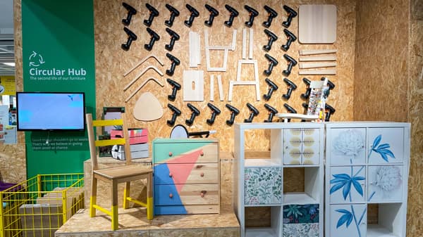IKEA 매장의 자원순환 허브 구역. 