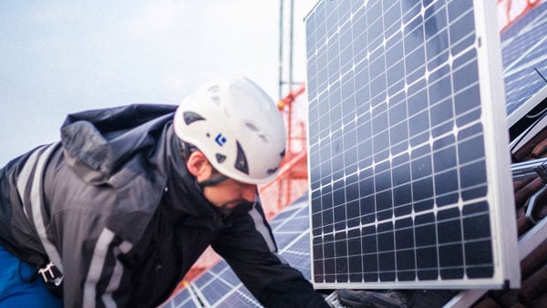 IKEA amplia adesso la sua offerta nel campo del solare con gli accumulatori di corrente e Inverter SolarEdge Ottimizzati sul lato corrente continua