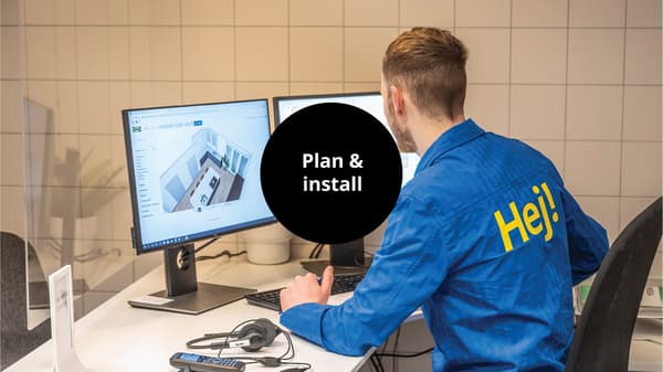IKEA co-worker designing a kitchen