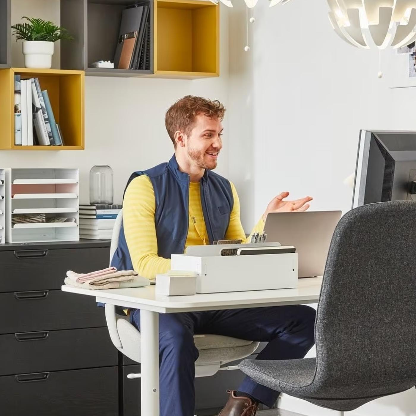 IKEA co-worker on a video call with customer.