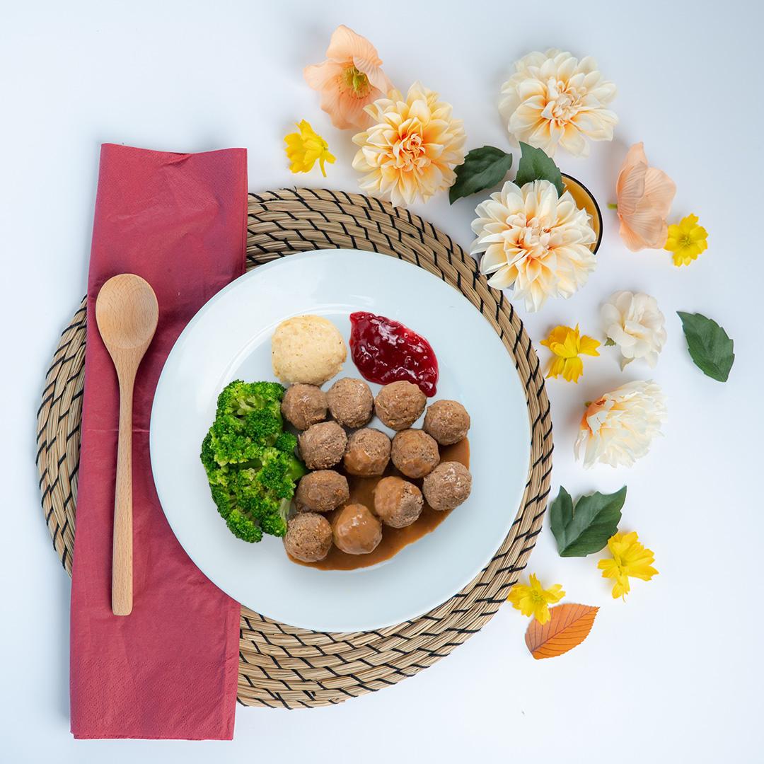IKEA Family 12pcs meatballs offer
