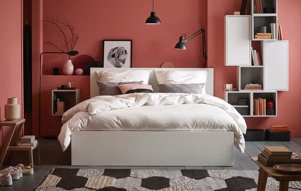 IKEA MALM wit bed