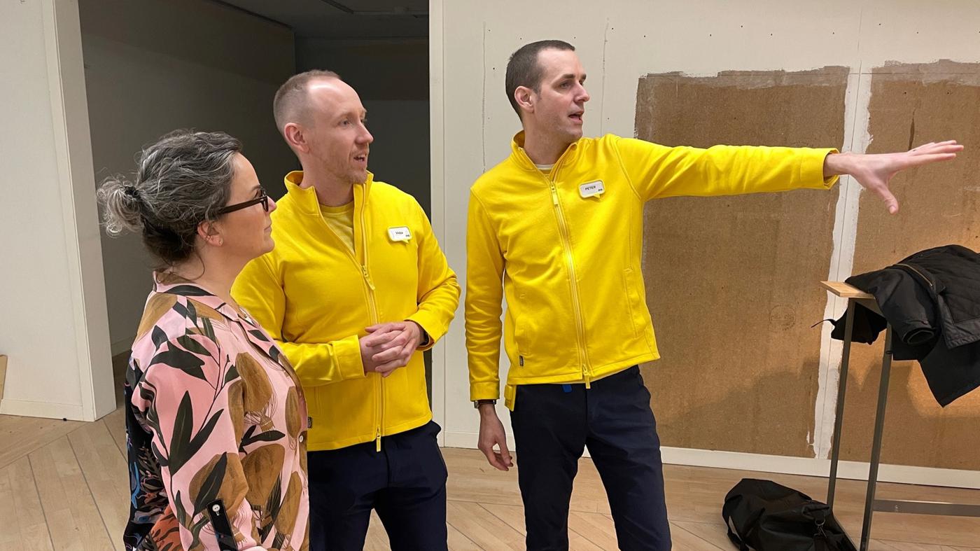 IKEA-medarbetare i lokal där butik ska öppna