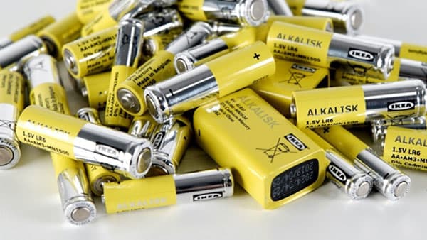 IKEA s’apprête à retirer les piles alcalines non rechargeables d’ici à 2021