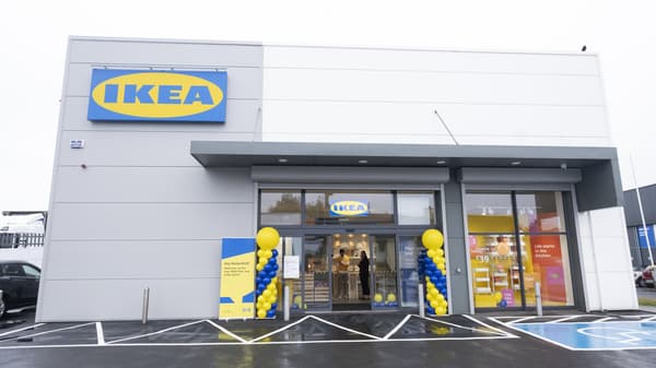 IKEA Waterford plan and order point store entrance with blue and yellow balloons.