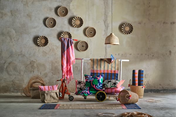 IKEA zeigt die neue MÄVINN Kollektion in Überblick: 18 Neuheiten, aus Naturfasern wie Jute und Bananenfaser, von Hand gefertigt. 