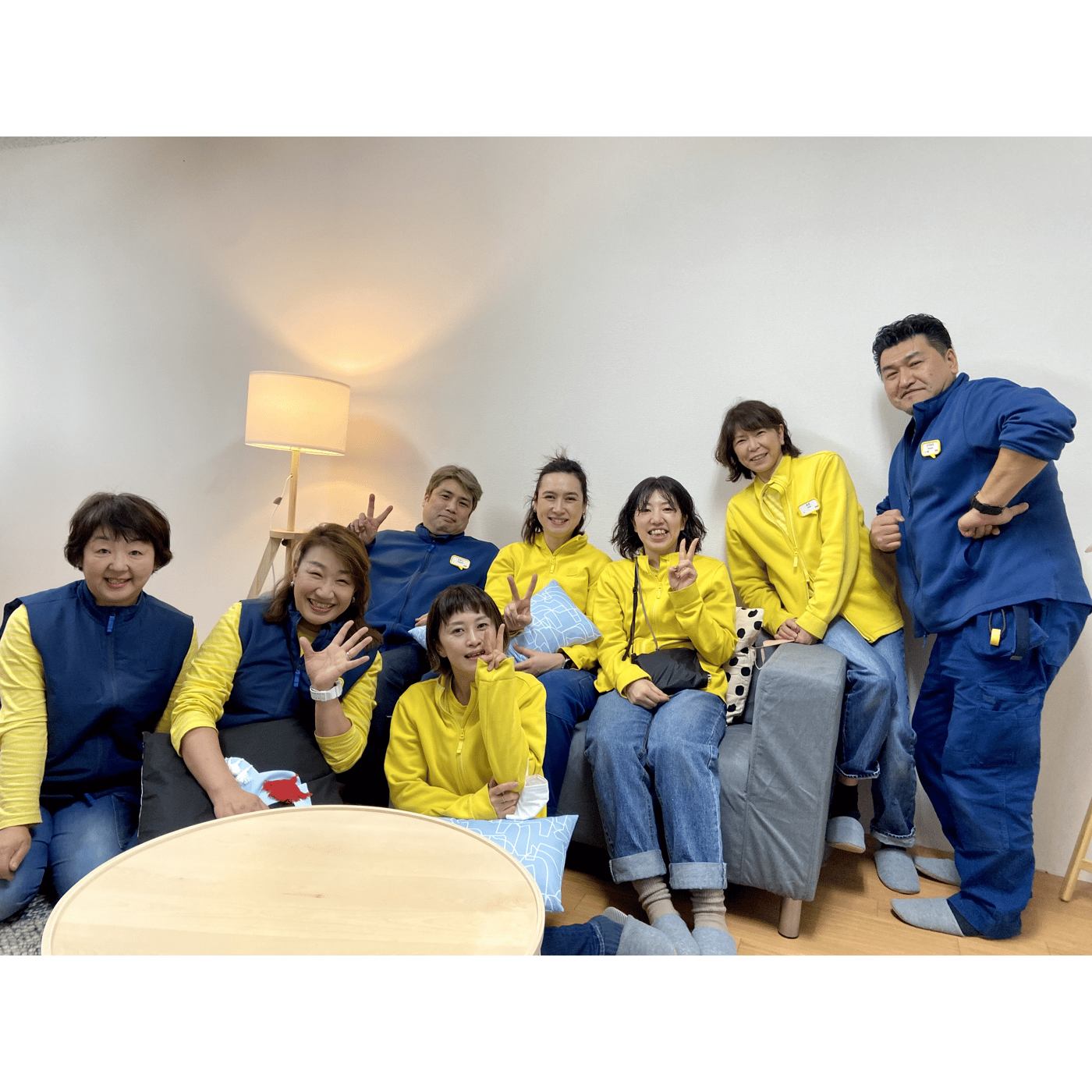 イケアスタッフの集合写真