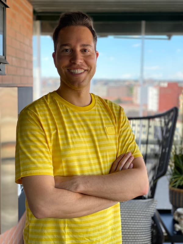 Image of IKEA co-worker