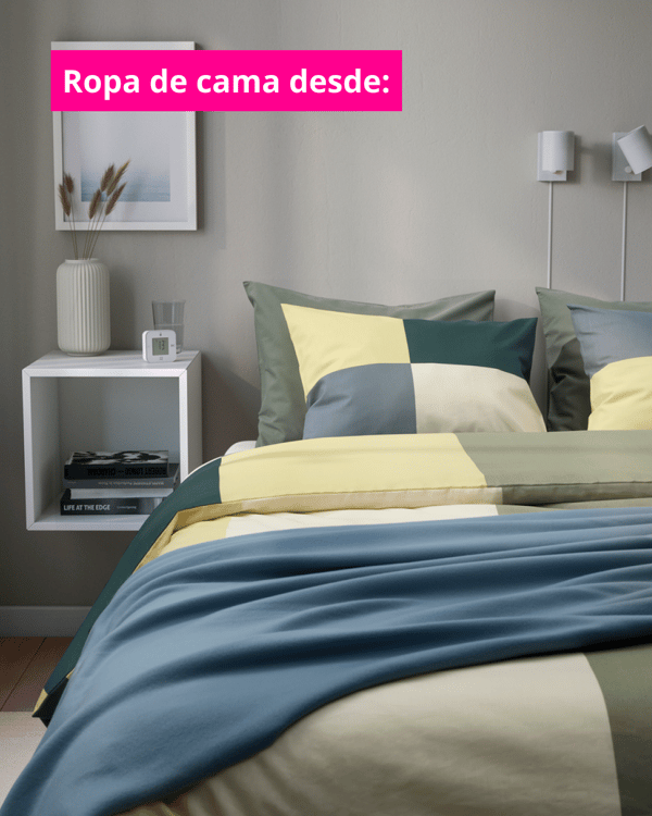 Imagen de ropa de cama con cuadrado fucsia que sale la categoria con letras blancas.