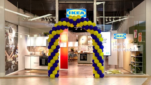 Immagine della facciata del negozio di IKEA Treviso Silea plan and order point.
