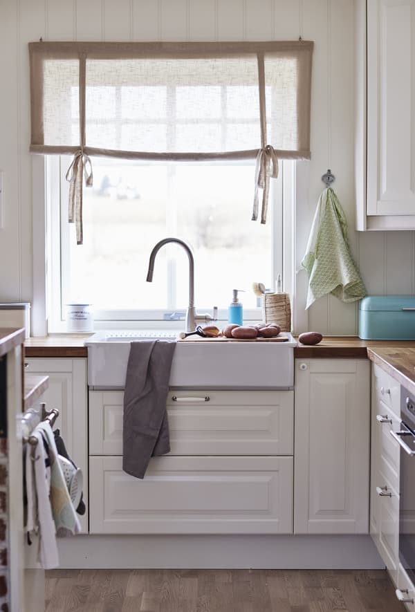 In the summer, brighten up the colours in the house for a seasonal update.