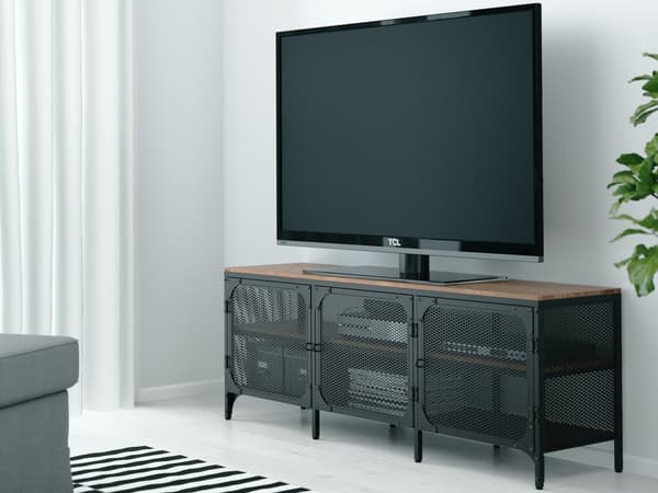 インダストリアル風なテレビ台