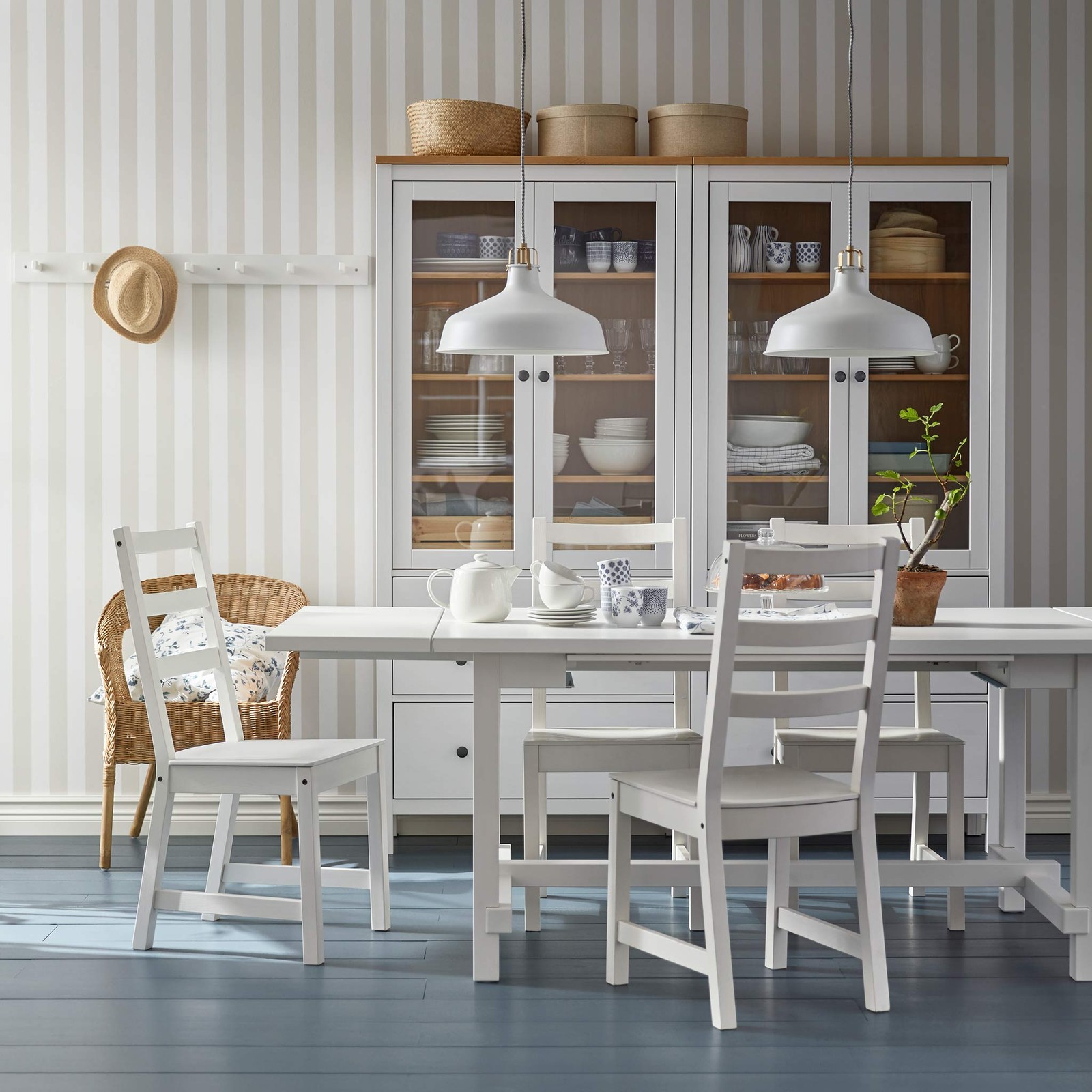 Learn How to Buy the Ideal Dining Table for Your Home - IKEA Malaysia