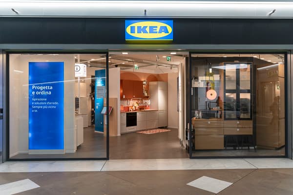 Ingresso dell'IKEA Ferrara plan and order point