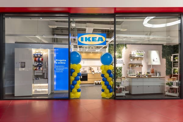 Ingresso dell'IKEA Ravenna plan and order point.