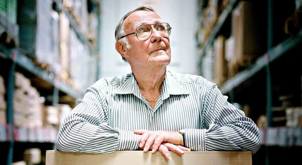 Ingvaras Kampradas IKEA sandėlyje