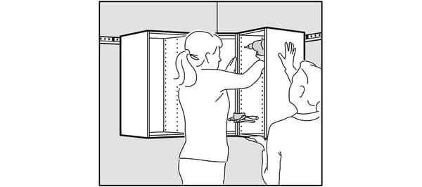 Installatie van IKEA keukenhoekkasten.