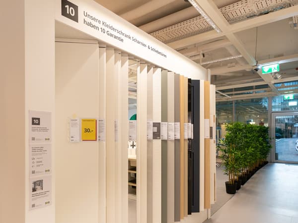 Interior view from the IKEA planning studio in Zurich with a selection of the various wardrobe doors in many colours. 
