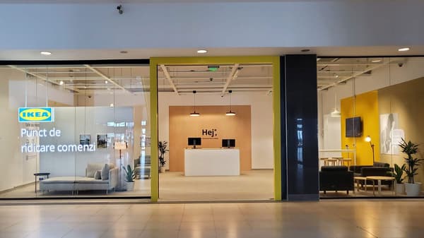 Intrarea Punctului de ridicare comenzi IKEA din Oradea