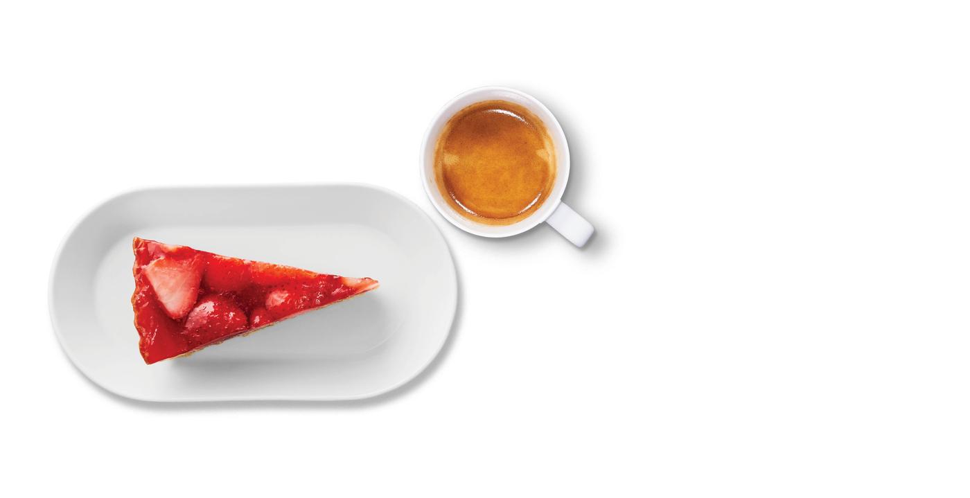 Jahodový cheesecake, espresso