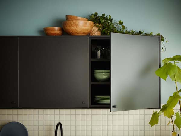 Jika anda mencari bahagian depan dapur yang baharu dengan karma yang bagus, lihatlah KUNGSBACKA yang lestari. Apabila dapur berkhidmat untuk tujuannya, ia boleh dikitar semula dan menjadi sesuatu yang baharu.
