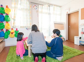 カラフルなインテリアが印象的な空間。