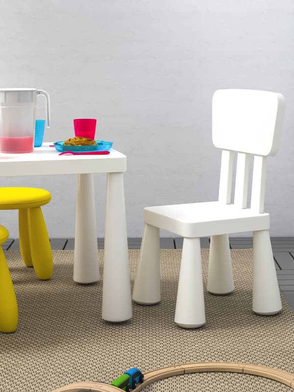 kids MAMMUT chair in white 