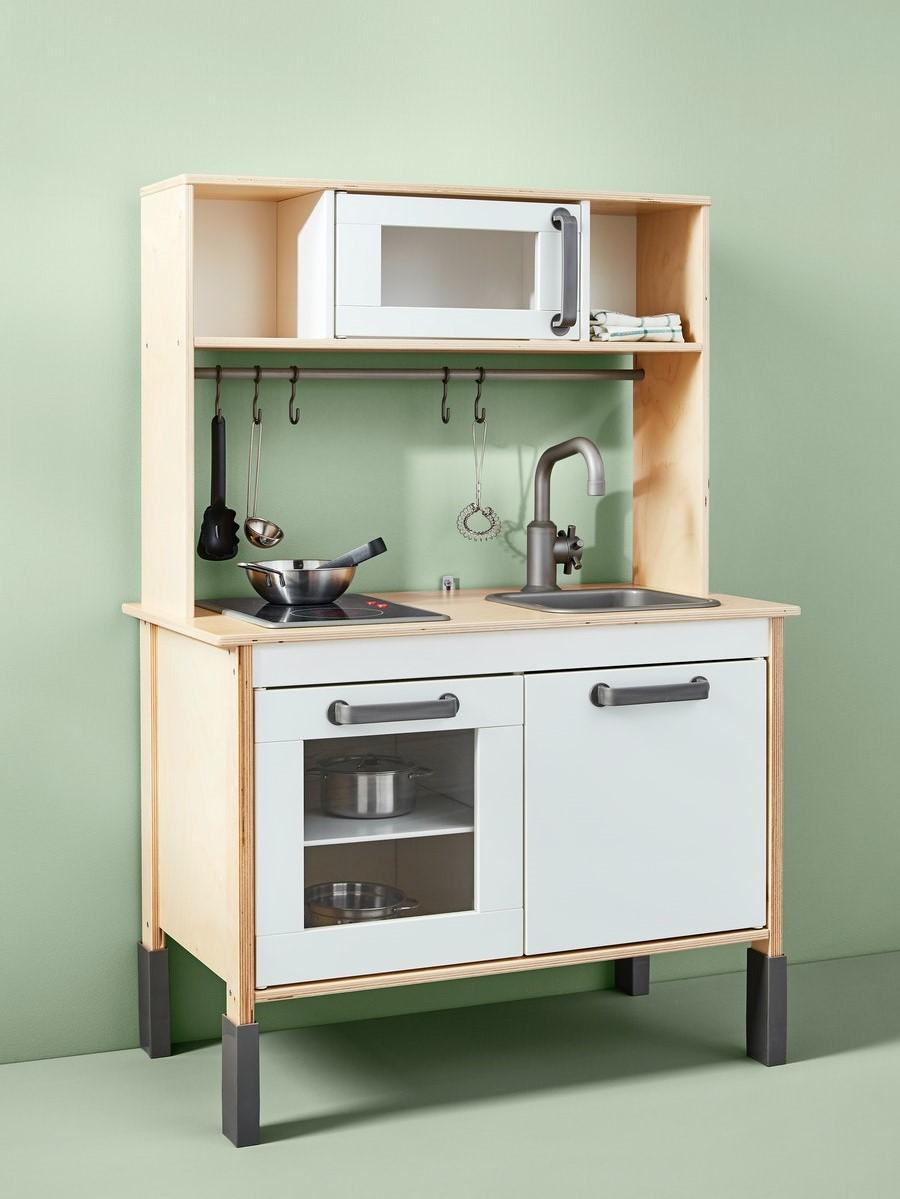 Kids toy kitchen