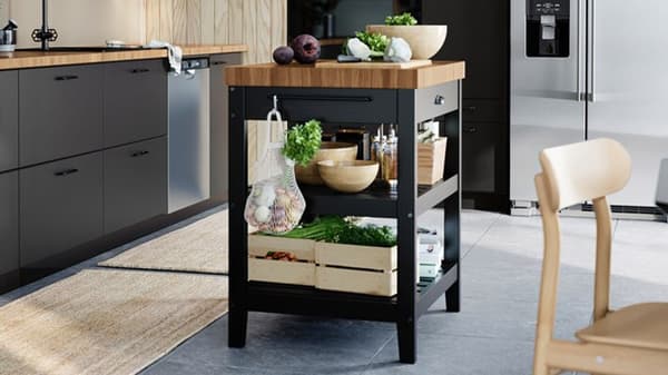 Kitchen islands & carts