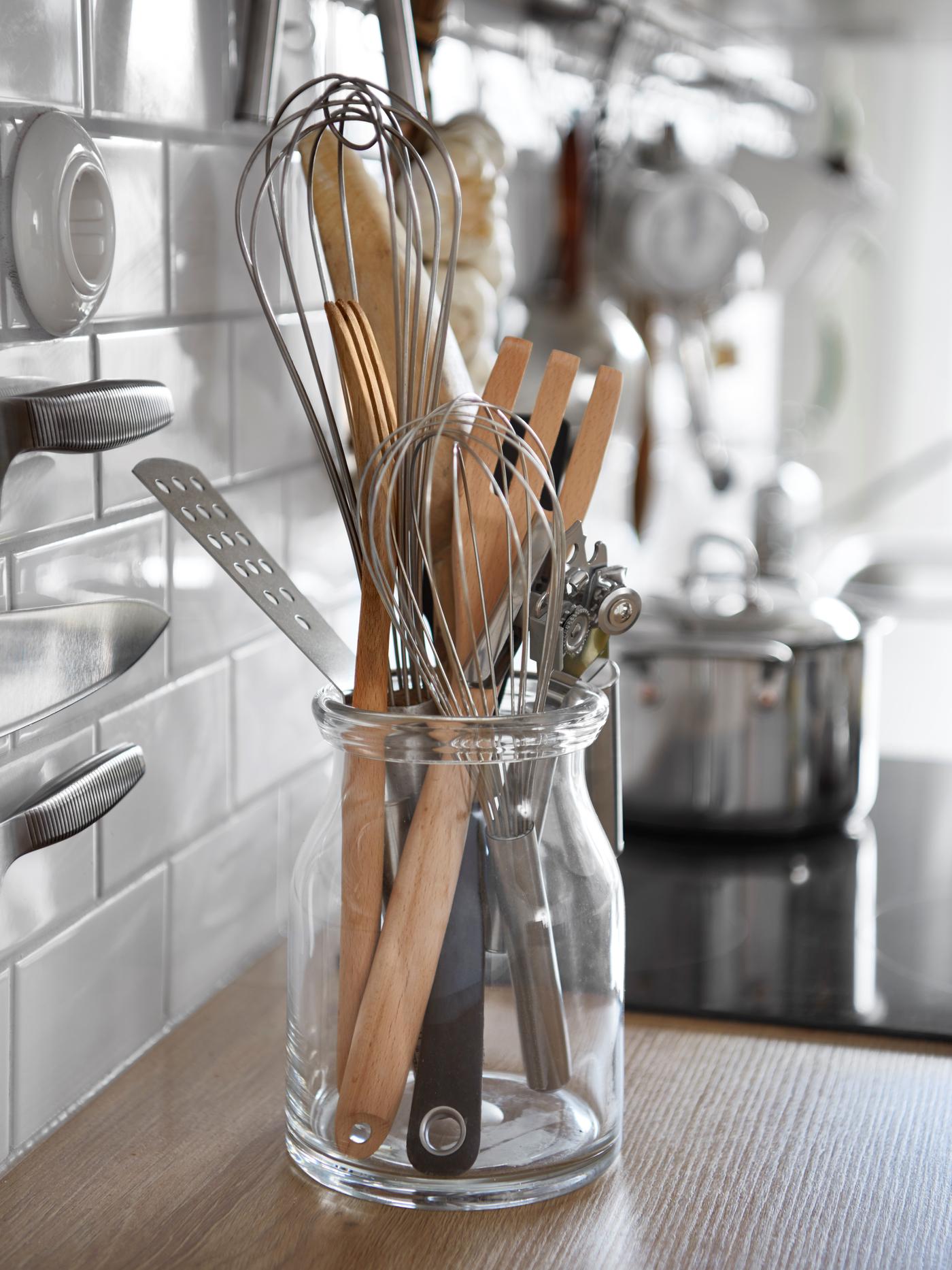 Kitchenware under Rs.200