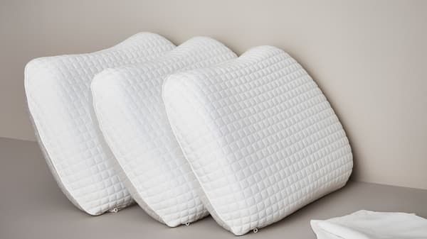 KLUBBSPORRE ergonomic pillow, multi position.