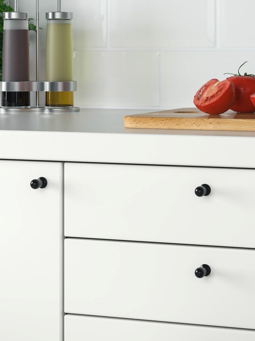 Knobs and handles starting at Rs.40