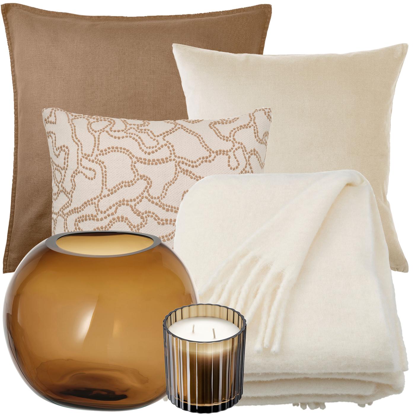 Kollagbild med tre kuddar i mörk- och ljusbeige färgskala, en offwhite filt, en gulbrun glasvas och ett beige doftljus.