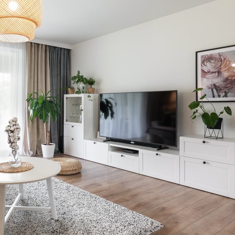 Komfortowy salon z miejscem na zabawę