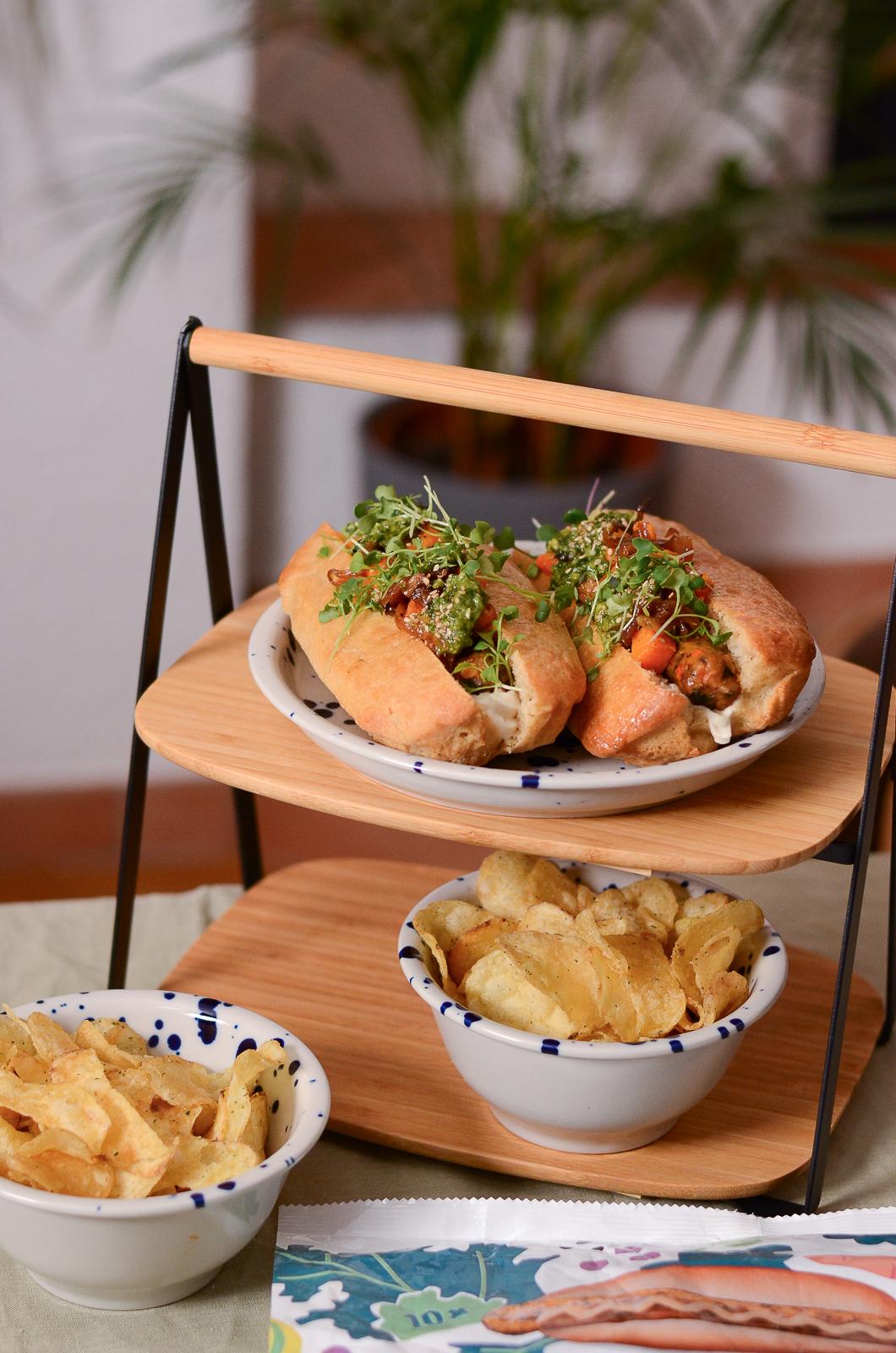 KORVMOJ Hot Dog mit hausgemachter Veganaise