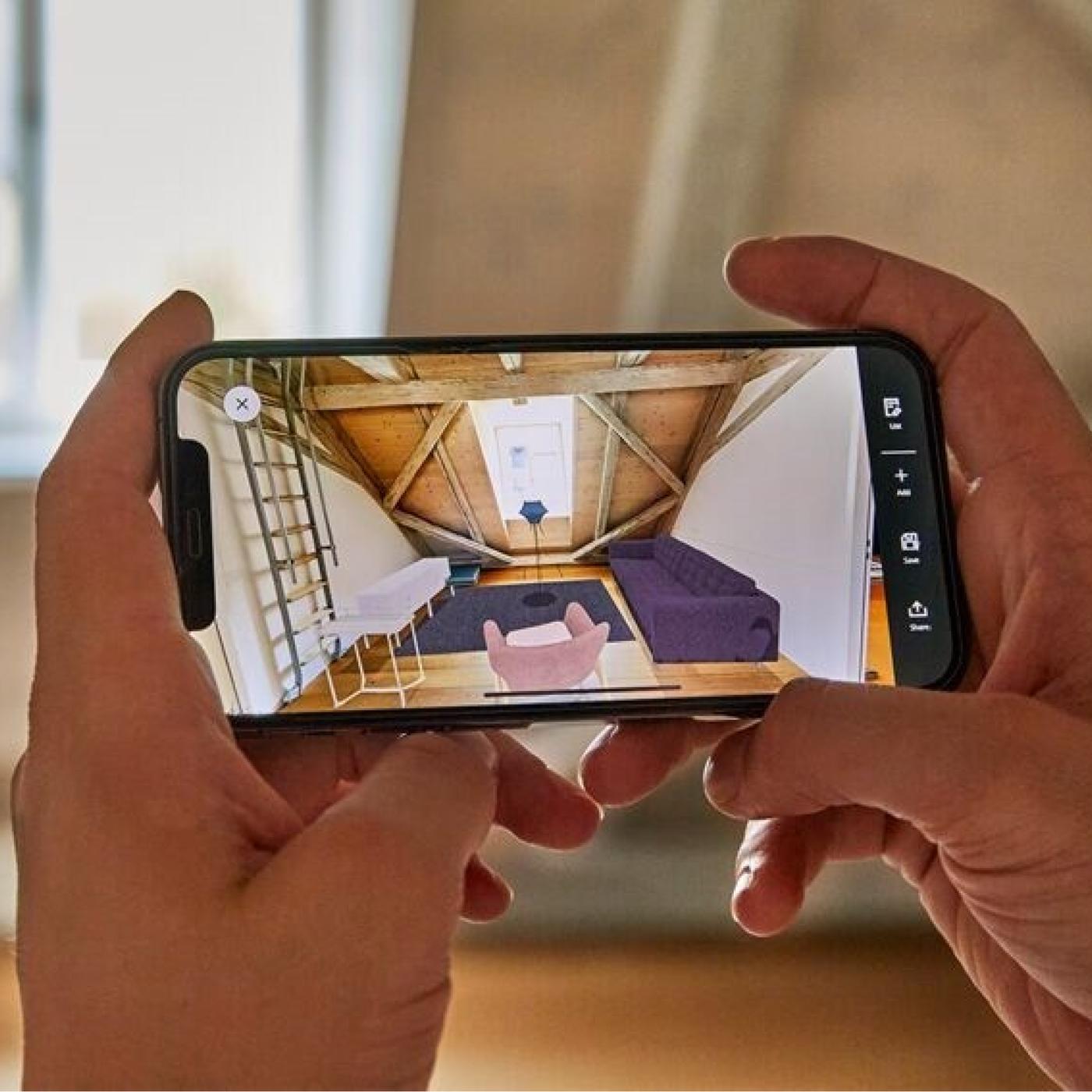 KREATIV on a mobile phone.