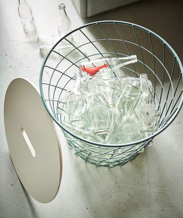 KVISTBRO makes a statement, whether it works as an empty coffee table or makes a show of its content.