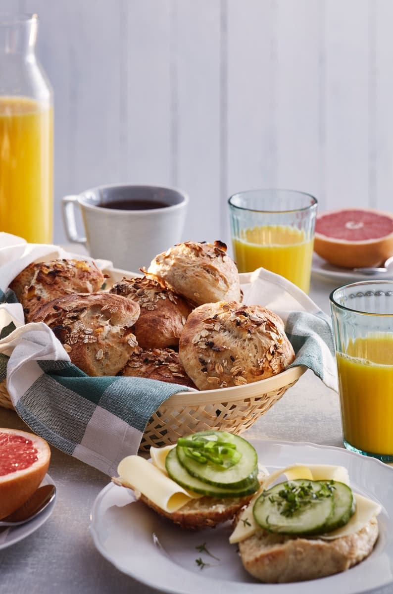 Kylmäkohotetut myslisämpylät suolahiutaleilla