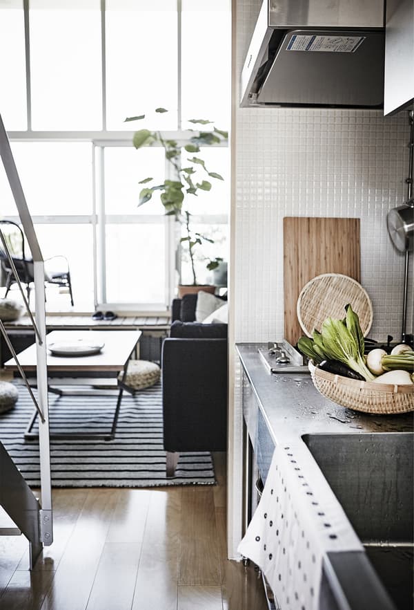 La zona cucina dagli ingombri ridotti.